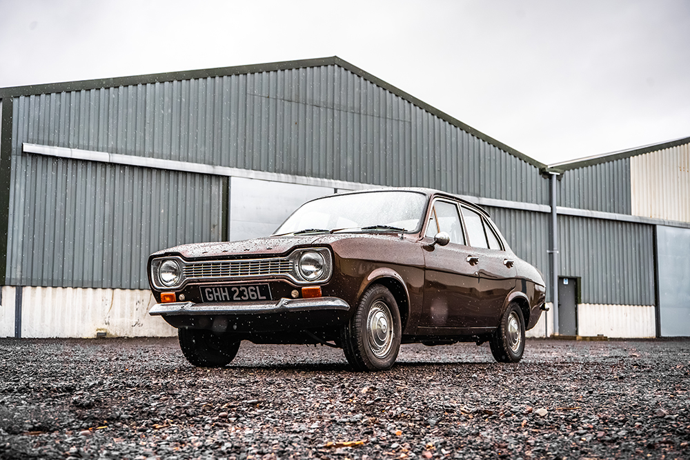 Ford Escort Mark 1 in brown
